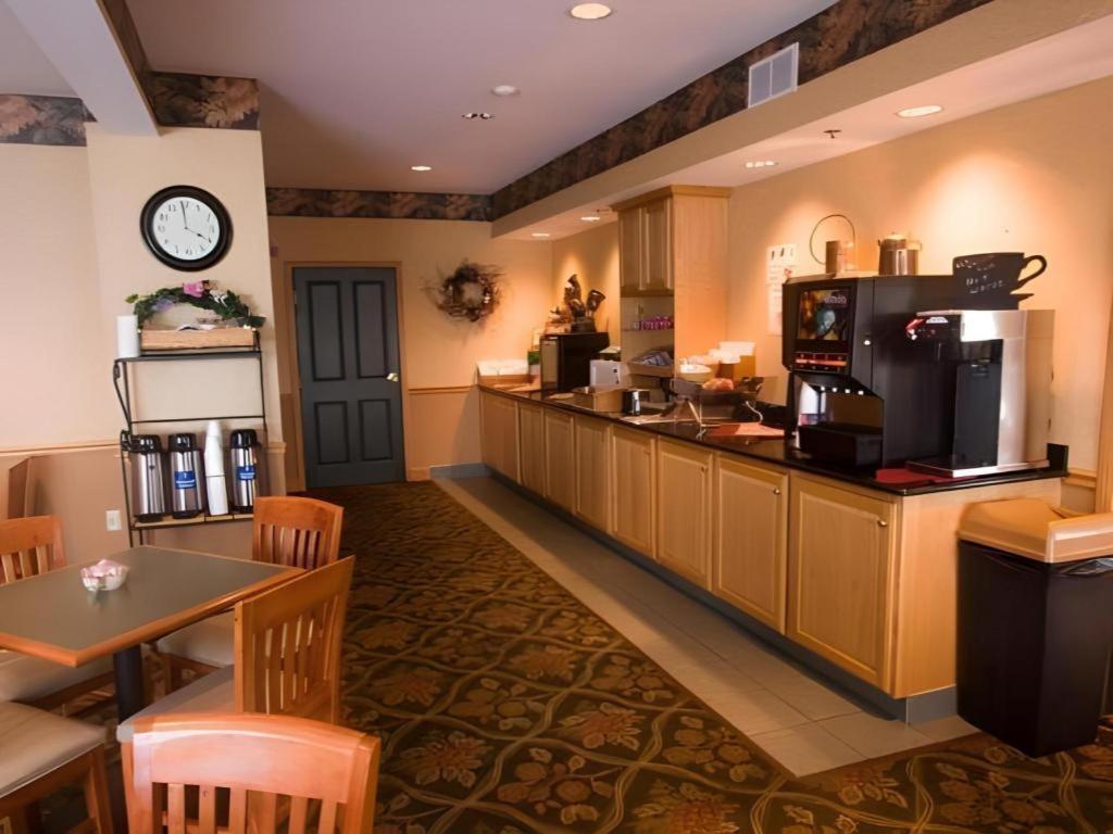 Country Inn & Suites By Radisson, Dundee, Mi Екстер'єр фото